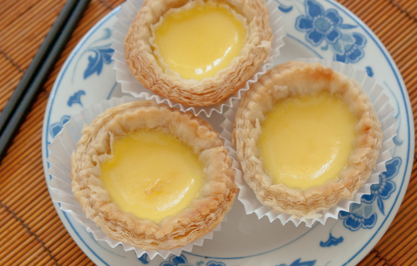 Egg Tarts at Great Wall Chinese Restaurant, New Haven, CT.Photograph Copyright 2012, Chuck Dorris, eDining.us. 