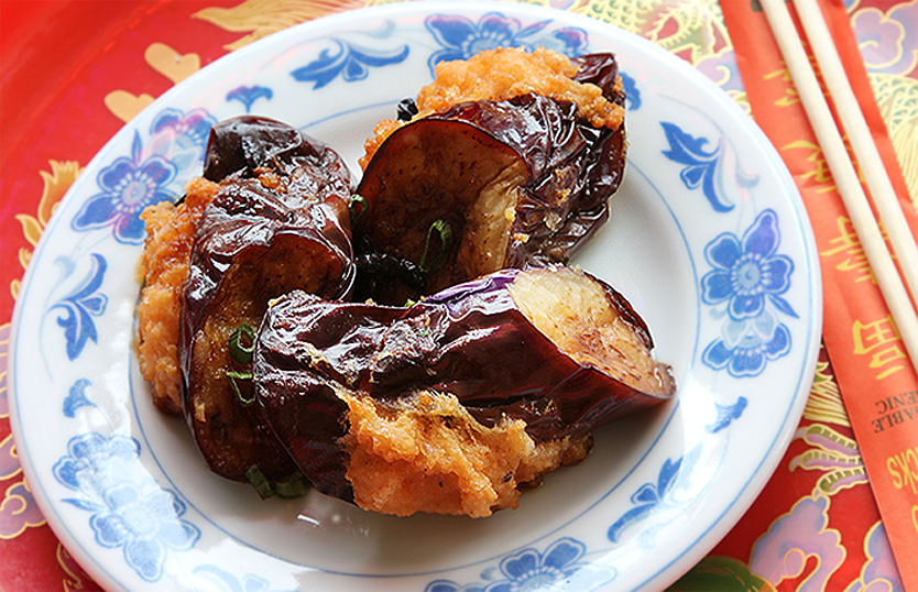 Eggplant with Garlic Sauce.鱼香茄子  Photograph Copyright 2012 Chuck Dorris, eDining.us. All Rights Reserved